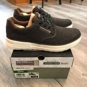 Skechers Streetwear Air Cooled Memory Foam Relaxed Fit Beckett Jojo Shoes